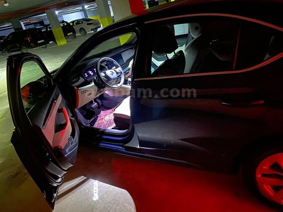 İlk Sahibinden Skoda Octavia 1.0 e-Tec Premium 2021 Model - Lansman Rengi