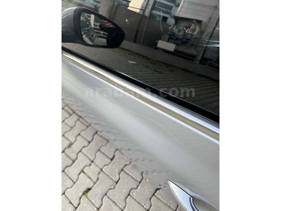 Sahibinden Renault Megane 1.3 TCe Icon 2024 Model 