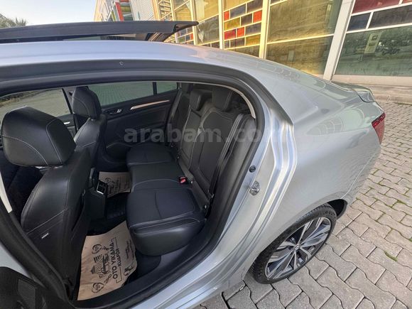 Sahibinden Renault Megane 1.3 TCe Icon 2024 Model 