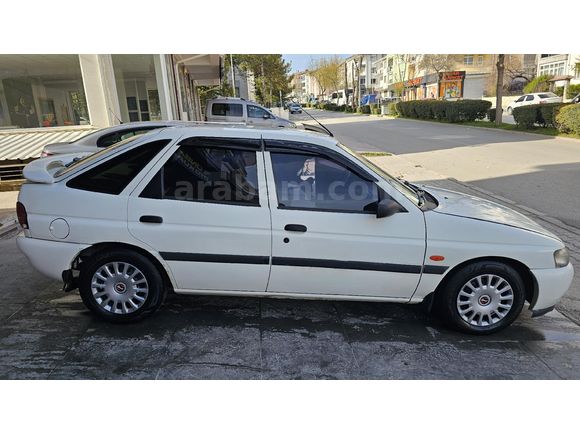 Son fiyat  ford escort