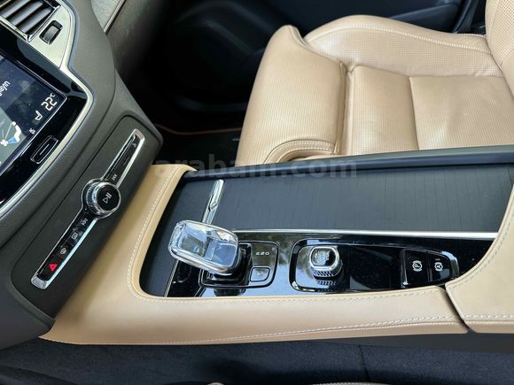 Sahibinden Volvo XC90 2.0 T8 Recharge Plus Bright 2022 Model 