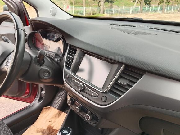 Sahibinden Opel Crossland 1.2 T Essential 2024 Model