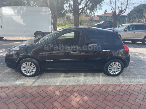 Sahibinden Renault Clio 1.5 dCi Authentique 2011 Model 