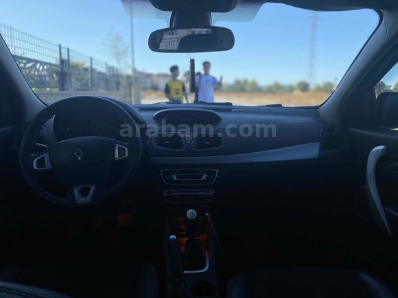 Sahibinden Renault Megane 1.5 dCi Dynamique 2012 Model 