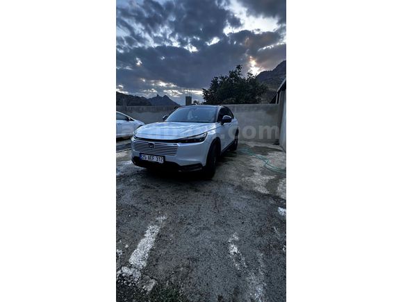 Sahibinden Honda HR-V 1.5 e-HEV Style 2024 Model 