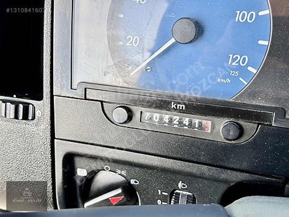 2002 ATEGO 15.17 ORJ 704.BİN KM'DE KAPALI KASA 6 TKR