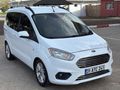 Galeriden Ford Tourneo Courier 1.5 TDCi Titanium 2020 Model Osmaniye
