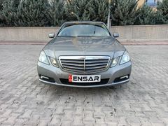 Mercedes - Benz E 200 CGI Elegance 2011 Model