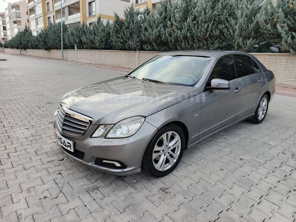 Mercedes - Benz E 200 CGI Elegance 2011 Model