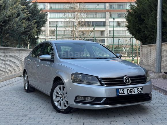 Sahibinden Volkswagen Passat 1.6 TDi BlueMotion Comfortline 2011 Model  235.000 km Gri (Gümüş)