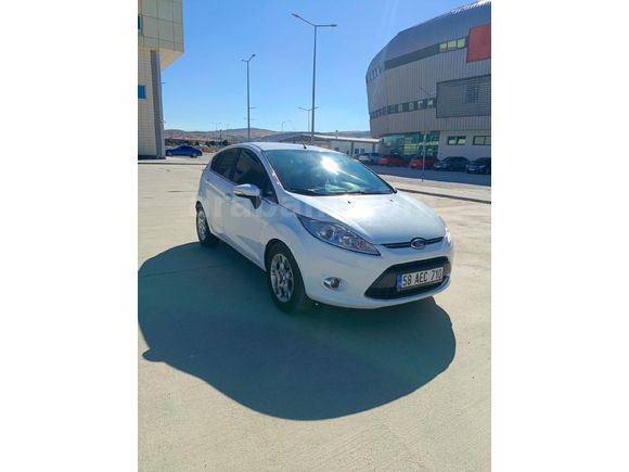 Sahibinden Ford Fiesta 1.4 Titanium X 2012 Model