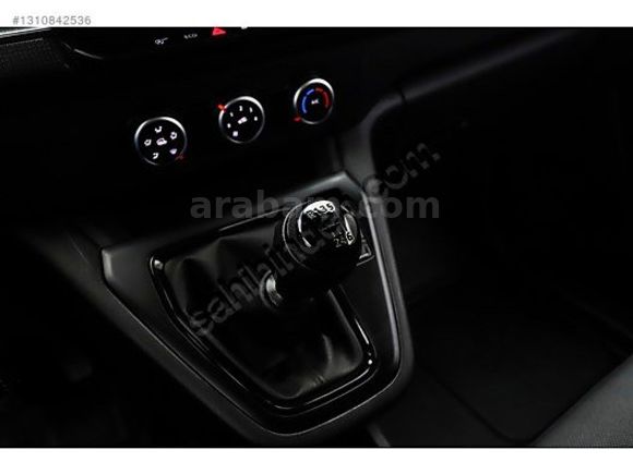 WOLF CARS - 2024 RENAULT KANGO 1.5 BLUEDCI L2-HATASIZ-41.000 KM