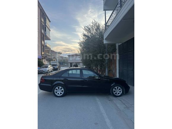 Sahibinden Mercedes - Benz E 220 CDI Classic 2005 Model  272.000 km Siyah