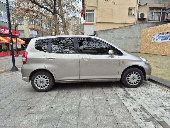 Sahibinden Honda Jazz 1.4 LS 2006 Model