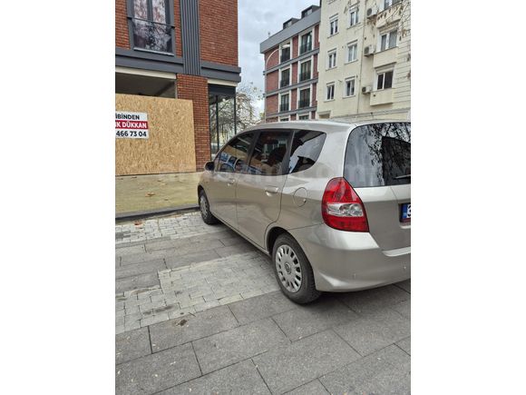 Sahibinden Honda Jazz 1.4 LS 2006 Model
