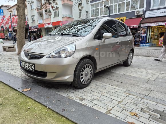 Sahibinden Honda Jazz 1.4 LS 2006 Model