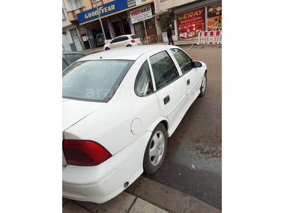 Sahibinden Opel Vectra 1.6 Comfort 2000 Model