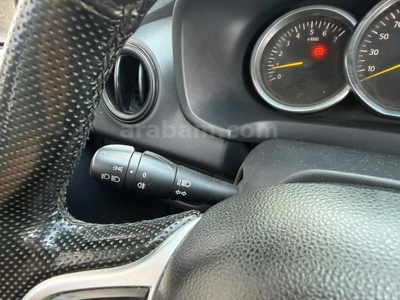 DEĞİŞENSİZ MAKYAJLI 2017 RENAULT SYMBOL 90HP OTOCAZİPTEN !!!