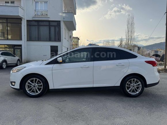 OĞUZ ' DEĞİŞENSİZ FORD FOCUS TREND X TRAMERSİZ KALEMM GİBİ