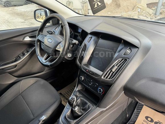 OĞUZ ' DEĞİŞENSİZ FORD FOCUS TREND X TRAMERSİZ KALEMM GİBİ
