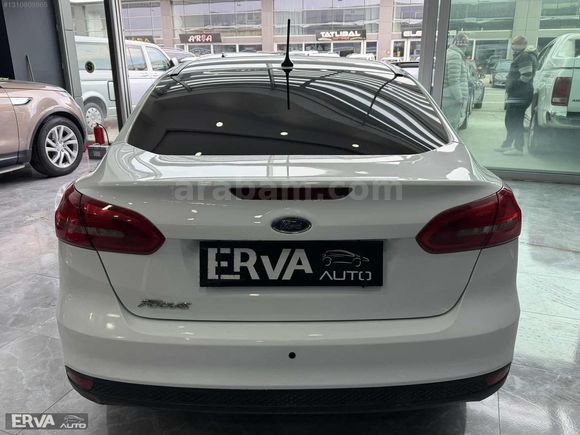 2018 ÇIKIŞLI HATASIZ DEĞİŞENSİZ FORD FOCUS 1.5TCDİ TREND X