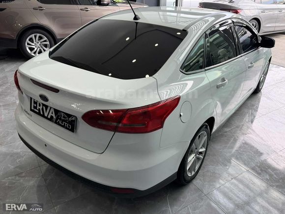 2018 ÇIKIŞLI HATASIZ DEĞİŞENSİZ FORD FOCUS 1.5TCDİ TREND X