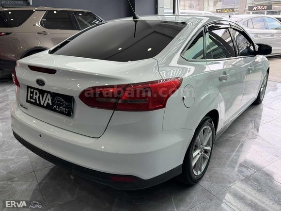 2018 ÇIKIŞLI HATASIZ DEĞİŞENSİZ FORD FOCUS 1.5TCDİ TREND X