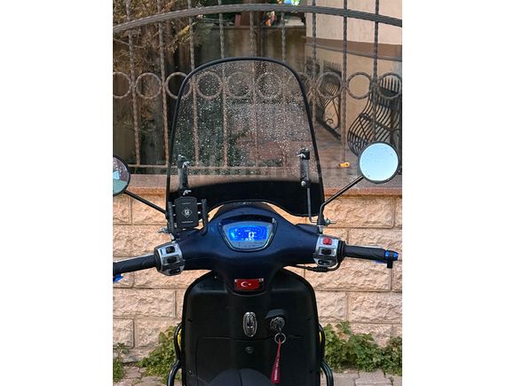TERTEMİZ FULL+FULL 2700 KM DE  2025 SIFIR GİBİ