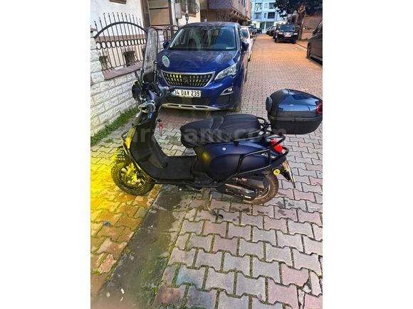 TERTEMİZ FULL+FULL 2700 KM DE  2025 SIFIR GİBİ