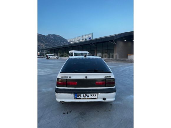 Sahibinden Renault R 19 1.4 Europa RNA 1998 Model