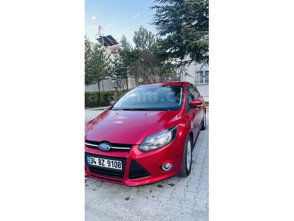 Sahibinden Ford Focus 1.6 TDCi Style 2011 Model  227.000 km Kırmızı