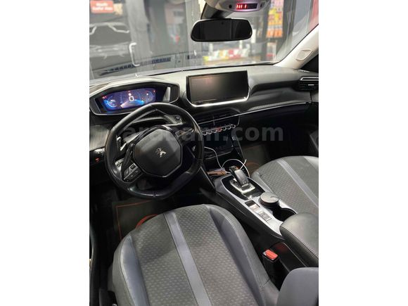 İlk Sahibinden Peugeot 2008 1.2 PureTech Allure Dynamic 2020 Model 