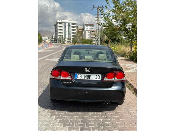 Sahibinden Honda Civic 1.6i VTEC Premium 2009 Model 