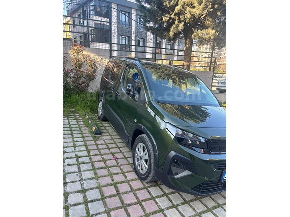 Sahibinden Peugeot Rifter 1.5 BlueHDI Allure 2025 Model 