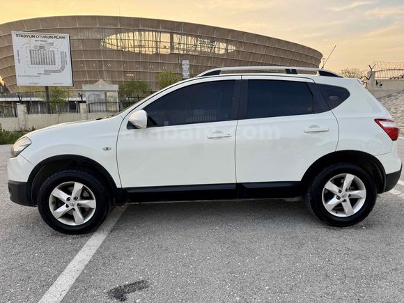 SAHİBİNDEN NISSAN QASHGAİ   CAM TAVAN ORJİNAL