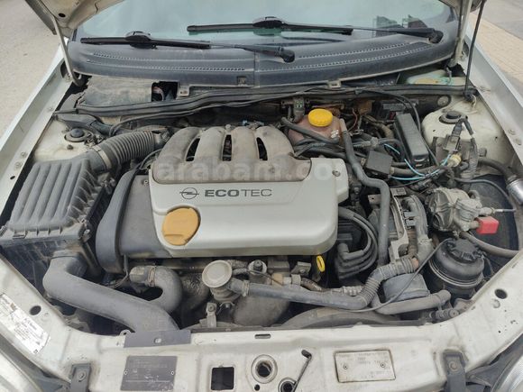 Sahibinden Opel Corsa 1.4 GLS 2000 Model  270.000 km Beyaz
