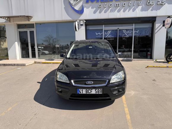 Sahibinden Ford Focus 1.6 Ghia 2007 Model 