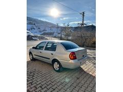 Sahibinden Renault Clio 1.4 RNA 2001 Model  17800 km Gri (Gümüş)