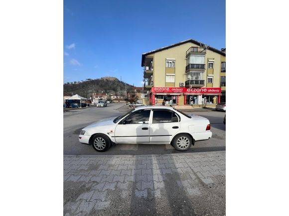 Sahibinden Toyota Corolla 1.6 XLi 1995 Model