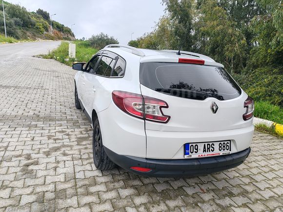 Sahibinden Renault Megane 1.5 dCi Sport Tourer Expression 2012 Model 