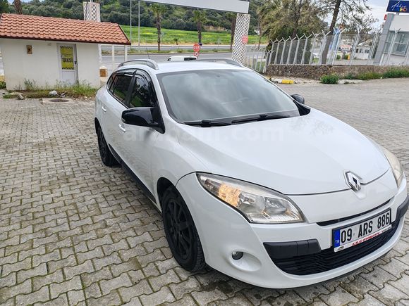 Sahibinden Renault Megane 1.5 dCi Sport Tourer Expression 2012 Model 