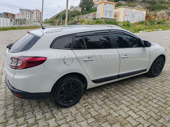 Sahibinden Renault Megane 1.5 dCi Sport Tourer Expression 2012 Model 