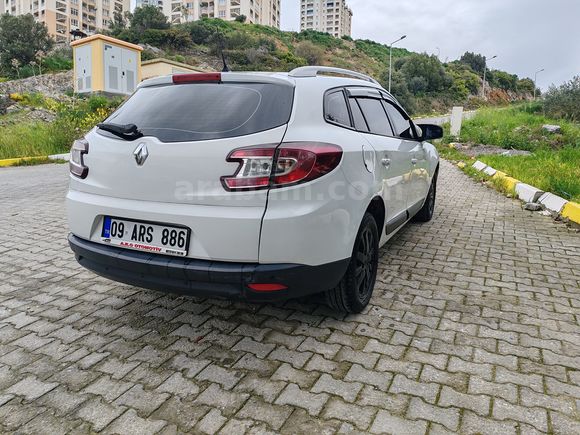 Sahibinden Renault Megane 1.5 dCi Sport Tourer Expression 2012 Model 