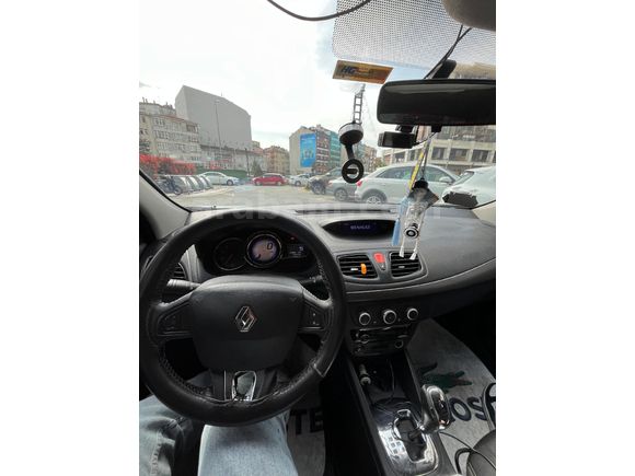 Sahibinden Renault Fluence 1.5 dCi Touch Plus 2013 Model  327.000 km Beyaz