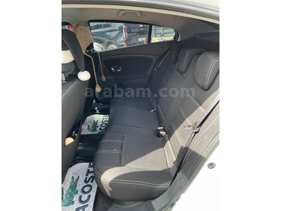 Sahibinden Renault Fluence 1.5 dCi Touch Plus 2013 Model  327.000 km Beyaz
