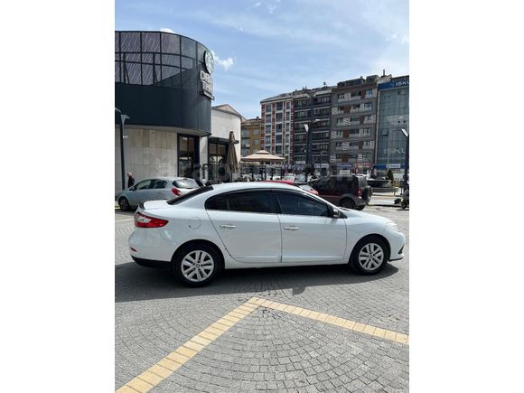 Sahibinden Renault Fluence 1.5 dCi Touch Plus 2013 Model  327.000 km Beyaz