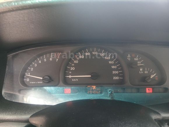 Opel Vectra 1.6 klimalı. Sakarya