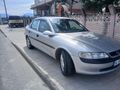 Opel Vectra 1.6 klimalı. Sakarya