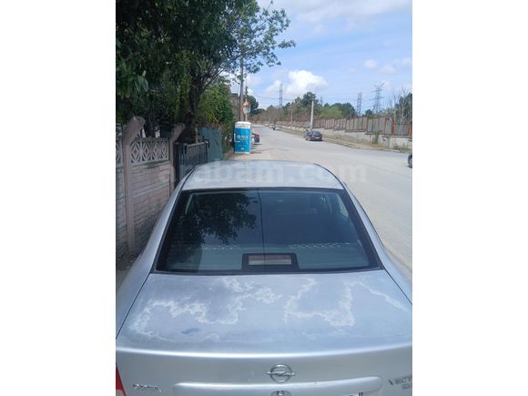 Opel Vectra 1.6 klimalı. Sakarya
