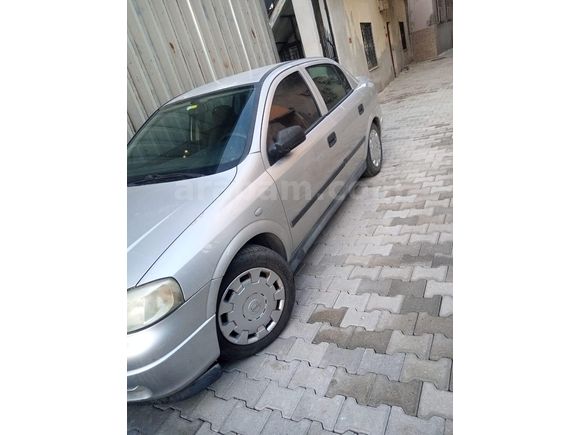 Memurdan Düşük Km Opel Astra 1.4 Classic  Twinport 2006 Model